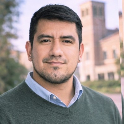 Image of Robert Urbina